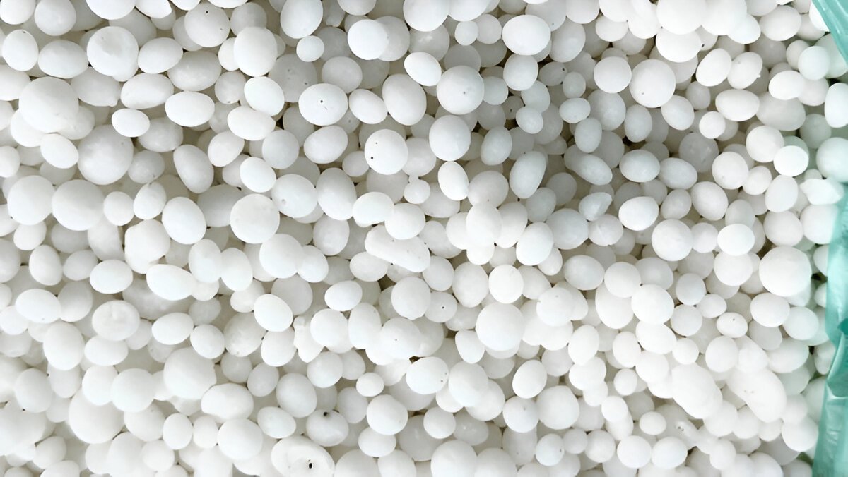 Urea (46% Nitrogen)